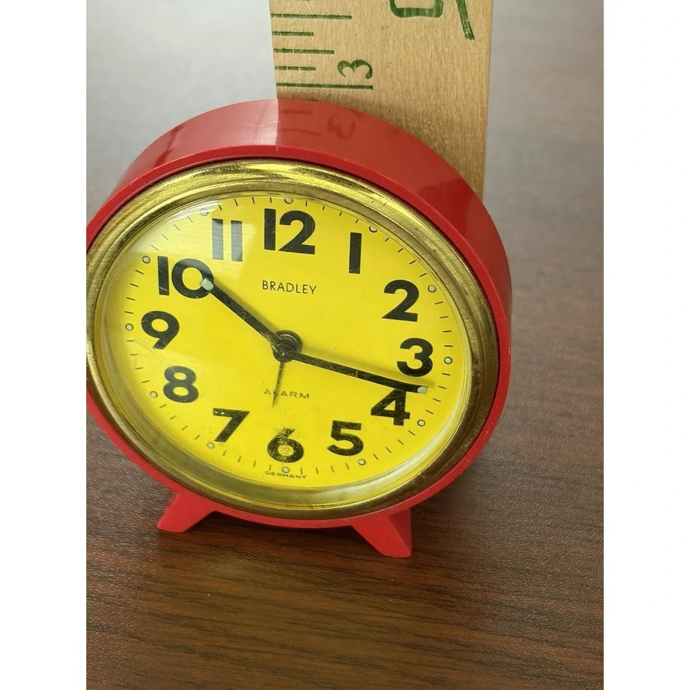 Vintage Bradley Alarm Clock Space Age Retro Red Yellow Pop 3
